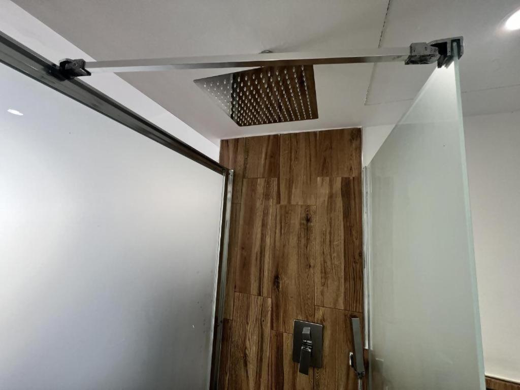 Ilustre Rooms مالقة الغرفة الصورة