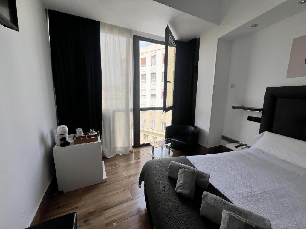 Ilustre Rooms مالقة الغرفة الصورة