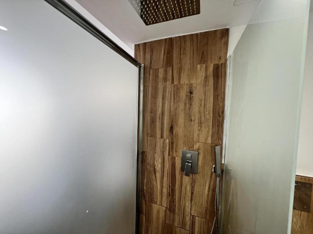 Ilustre Rooms مالقة الغرفة الصورة